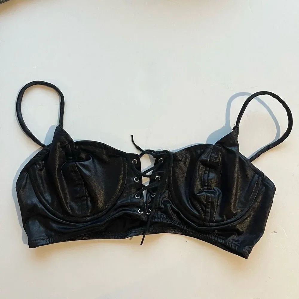 Young Outfitters Women's Lattice Lace Up Front Tie Bralette Black Size Large